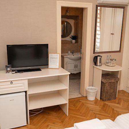 George&Dragon Rooms Бухарест Екстер'єр фото