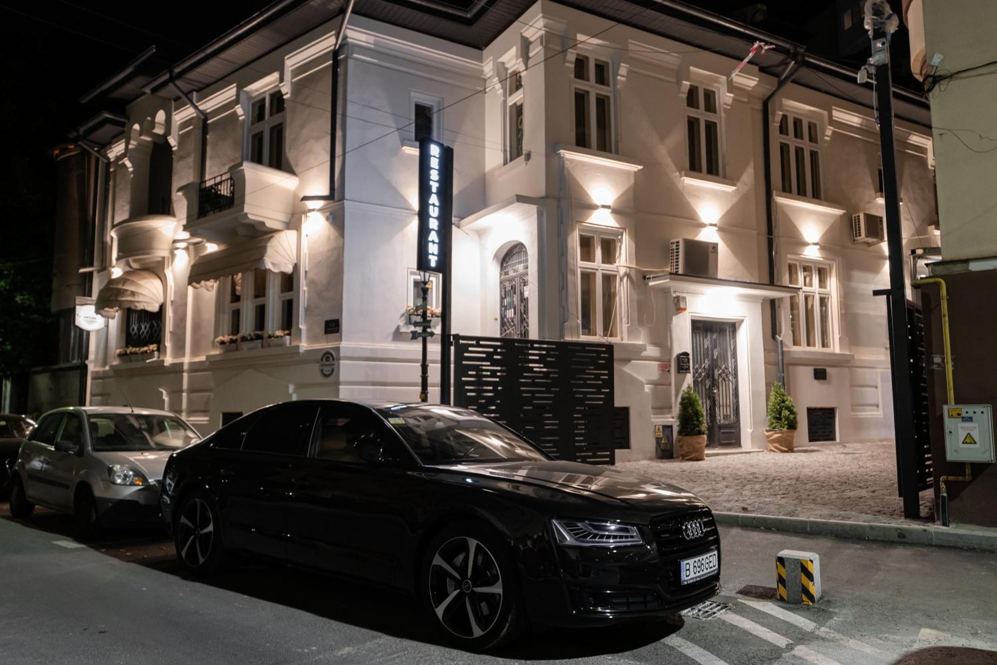 George&Dragon Rooms Бухарест Екстер'єр фото